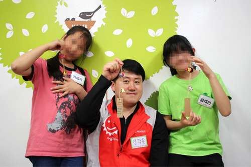 구세군지역아동복지센터와 함께 칠보공예 체험